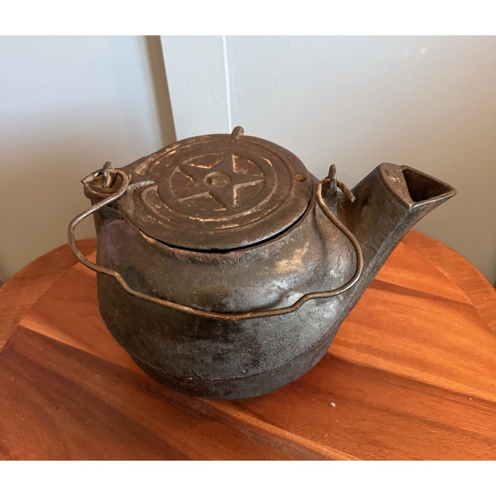 Antique No. 7 Cast Iron Stove Kettle Star Lid Swivel Top Wood Coal Stove Primiti